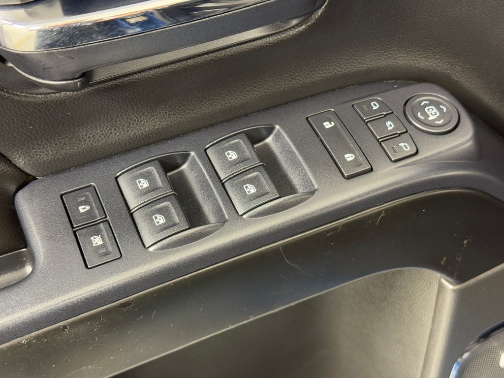 Used 2015 Blue Chevrolet LTZ image 19