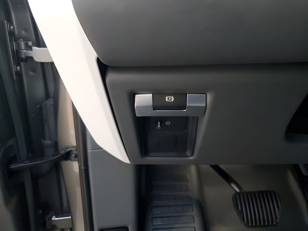 Used Car 2023 Land Rover Defender 130  Se For Sale Under $70,000 In Austin, Texas