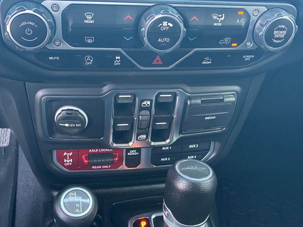 Used Car 2023 Jeep Gladiator  Mojave For Sale Under $40,000 In Austin, Texas