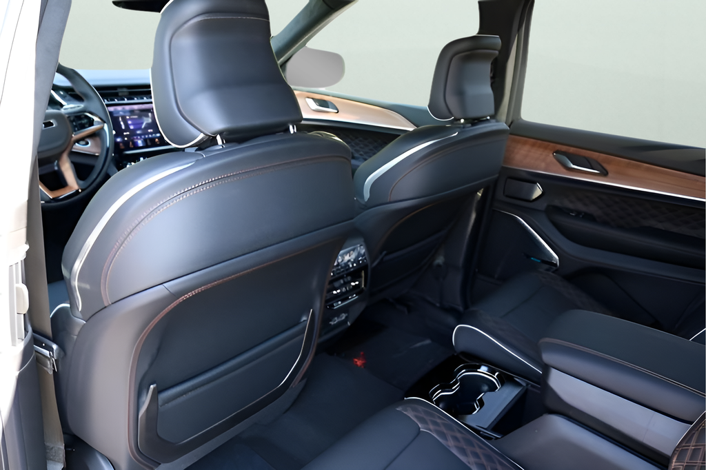 New Car 2025 Jeep Grand Cherokee L  Summit Reserve For Sale Under $70,000 In Austin, Texas