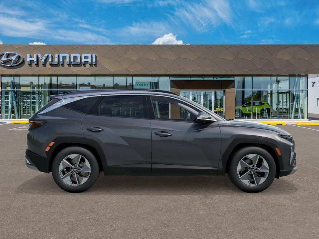 New 2026 Gray Hyundai SEL Premium image 7