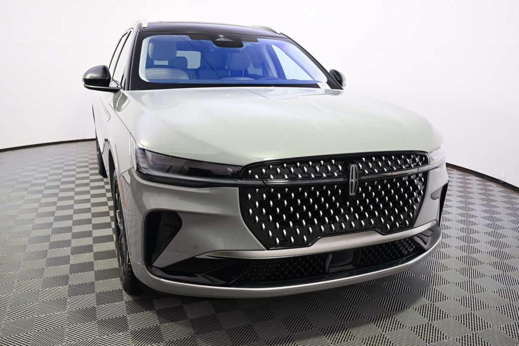 New 2026 Gray Lincoln Reserve image 9