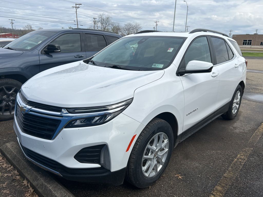 Summit White 2022 Chevrolet Equinox LT AWD with 1LT SUV / Crossover Four-Wheel Drive 6-Speed Automatic Overdrive