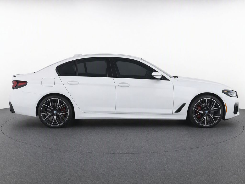 Thumbnail: 2023 BMW 5 Series - 2