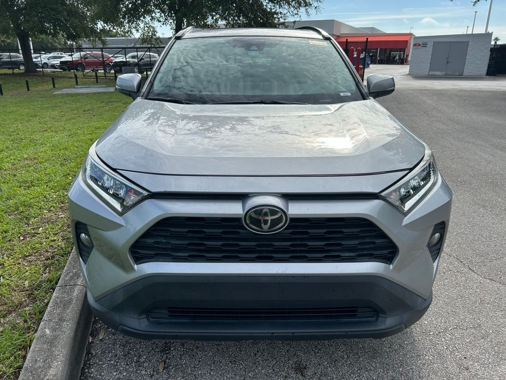 Thumbnail: 2019 Toyota RAV4 - 8