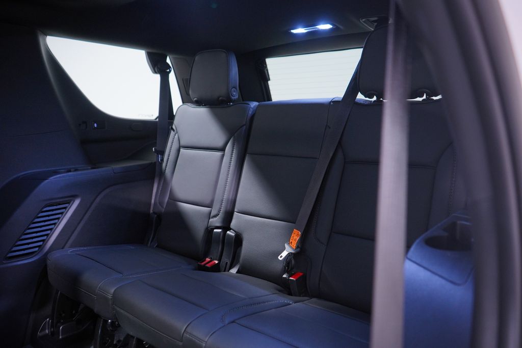 Thumbnail: 2023 GMC Yukon - 10