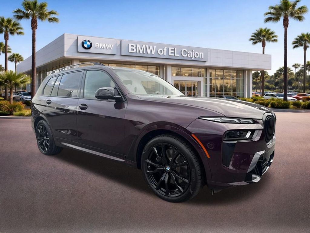 2024 BMW X7 M60i AWD