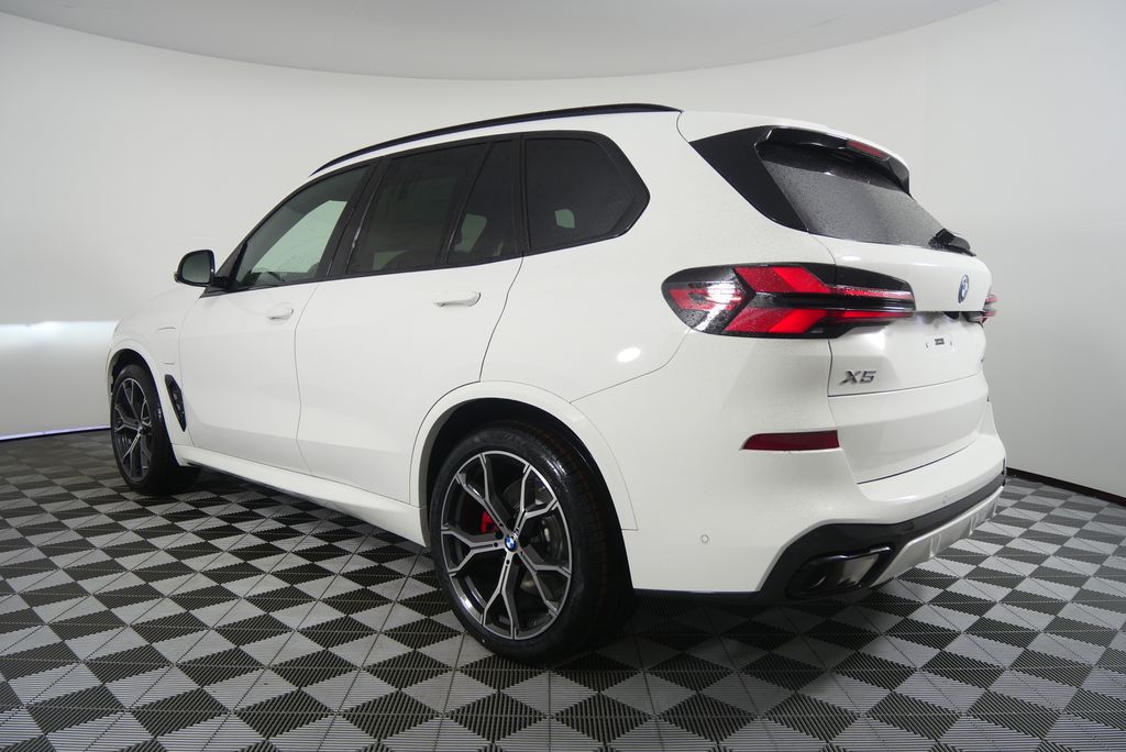 Thumbnail: 2026 BMW X5 - 5