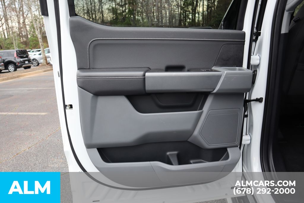 Used 2025 White Ford XLT image 18