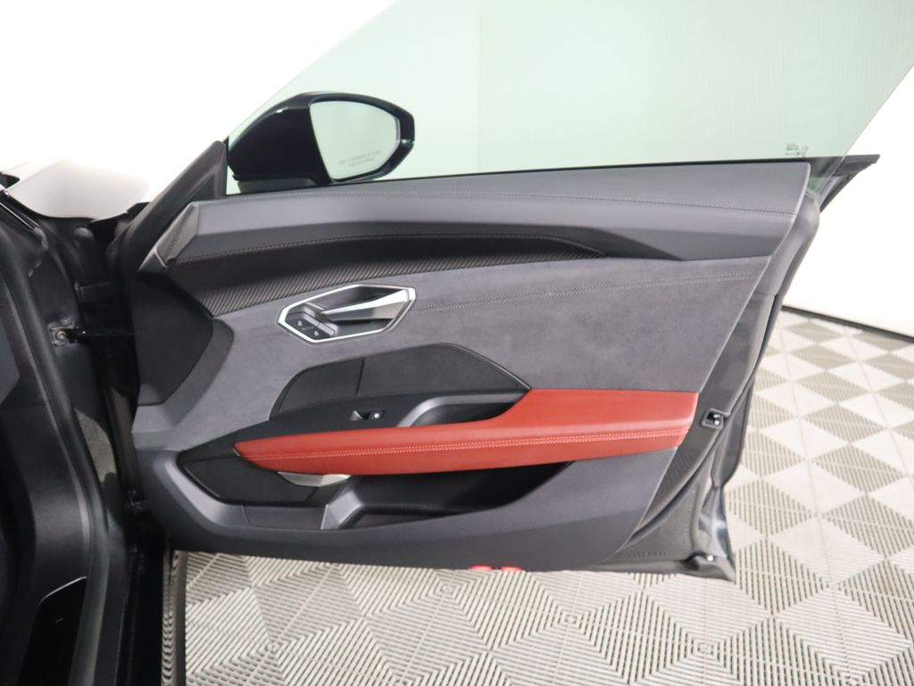 Thumbnail: 2023 Audi e-tron GT - 26