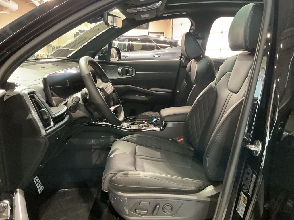 New 2026 Black Kia SX Prestige image 9