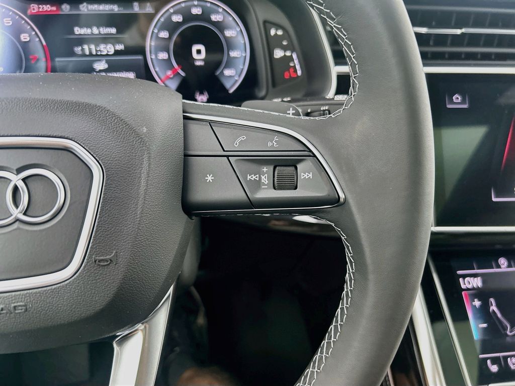 Thumbnail: 2026 Audi Q7 - 12