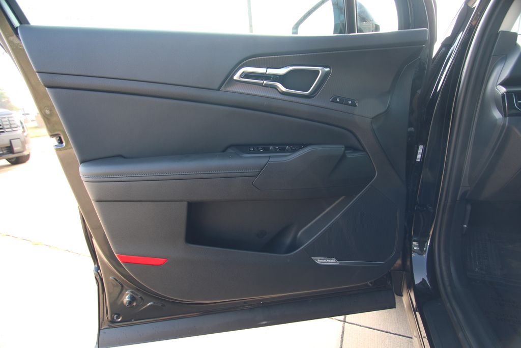 New 2027 Kia Sportage Hybrid SUV