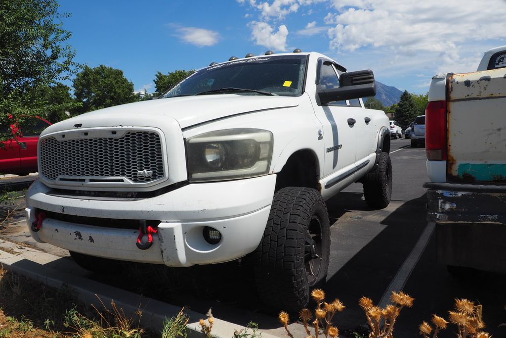 Bright White Clearcoat 2006 Dodge RAM 2500 Pickup Truck Four-Wheel Drive Automatic