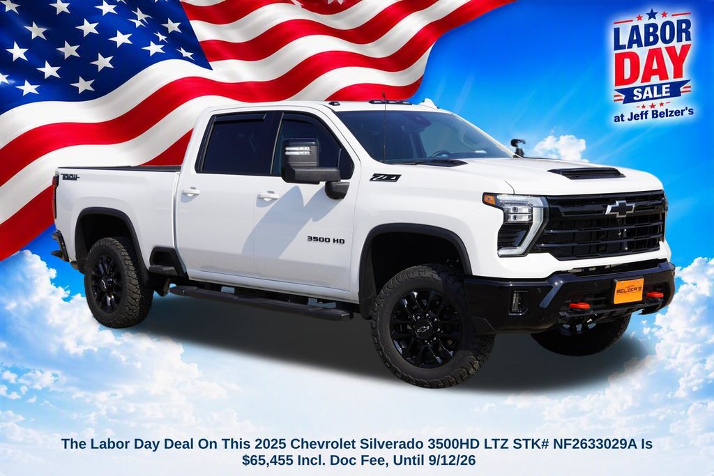 Summit White 2025 Chevrolet Silverado 3500HD Pickup Truck Four-Wheel Drive Automatic