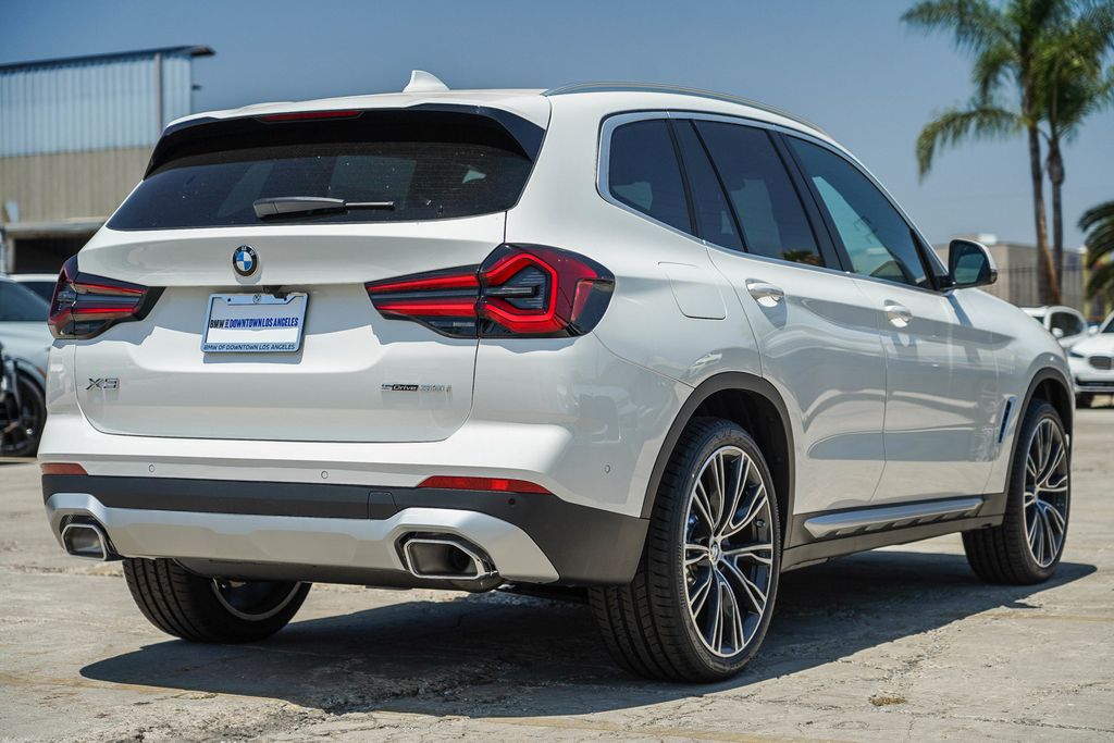 2024 BMW X3 sDrive30i 8