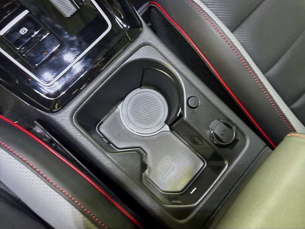 2025 Volkswagen Golf GTI 2.0T SE
