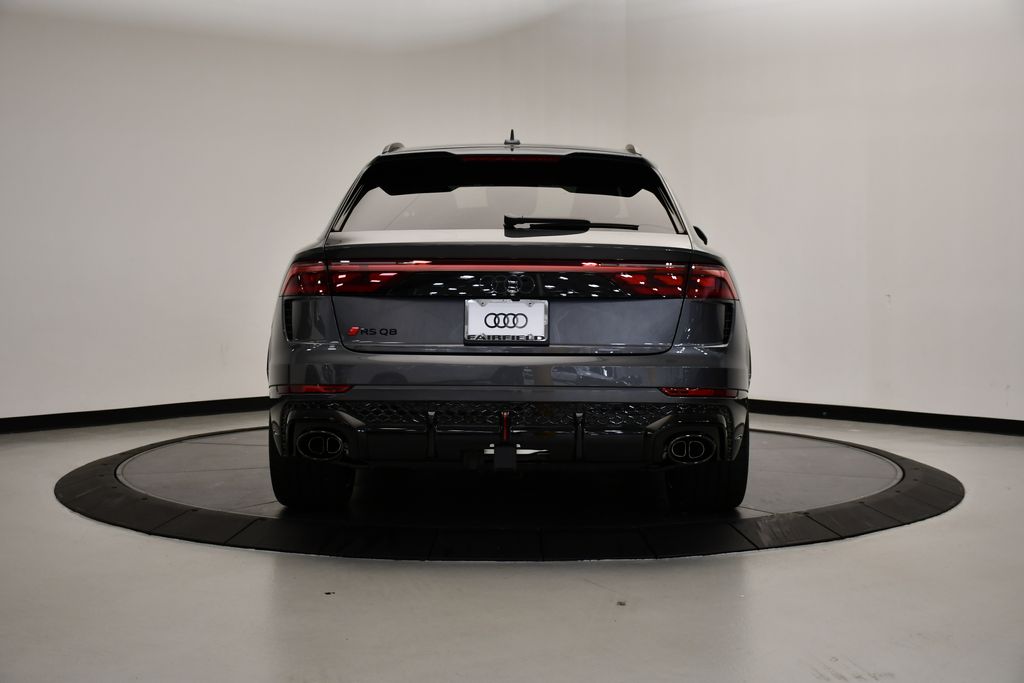 Thumbnail: 2026 Audi RS Q8 - 4