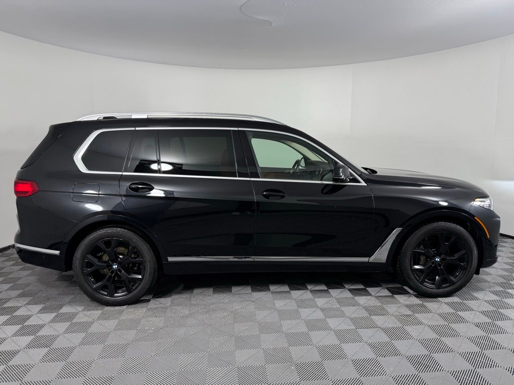 2022 BMW X7 xDrive40i 4