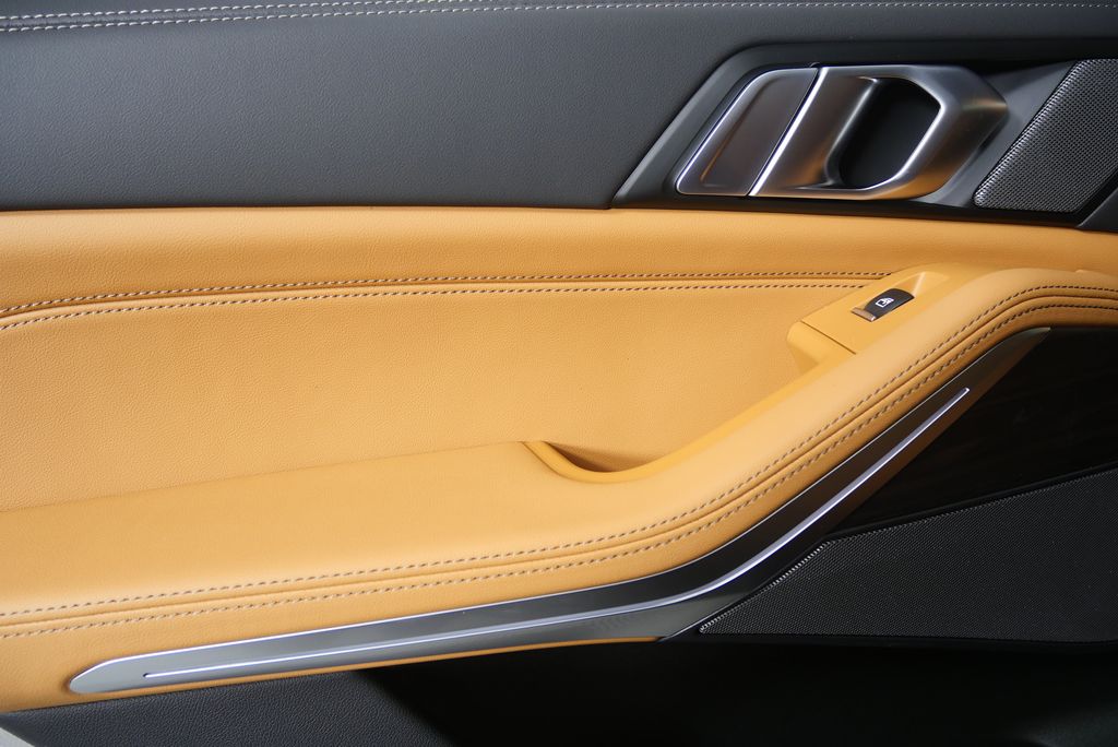 Thumbnail: 2026 BMW X5 - 14