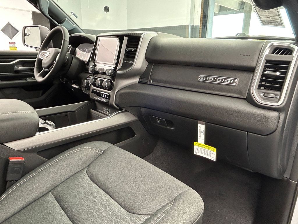 New 2026 Bright White Clearcoat Ram Big Horn/Lone Star image 30