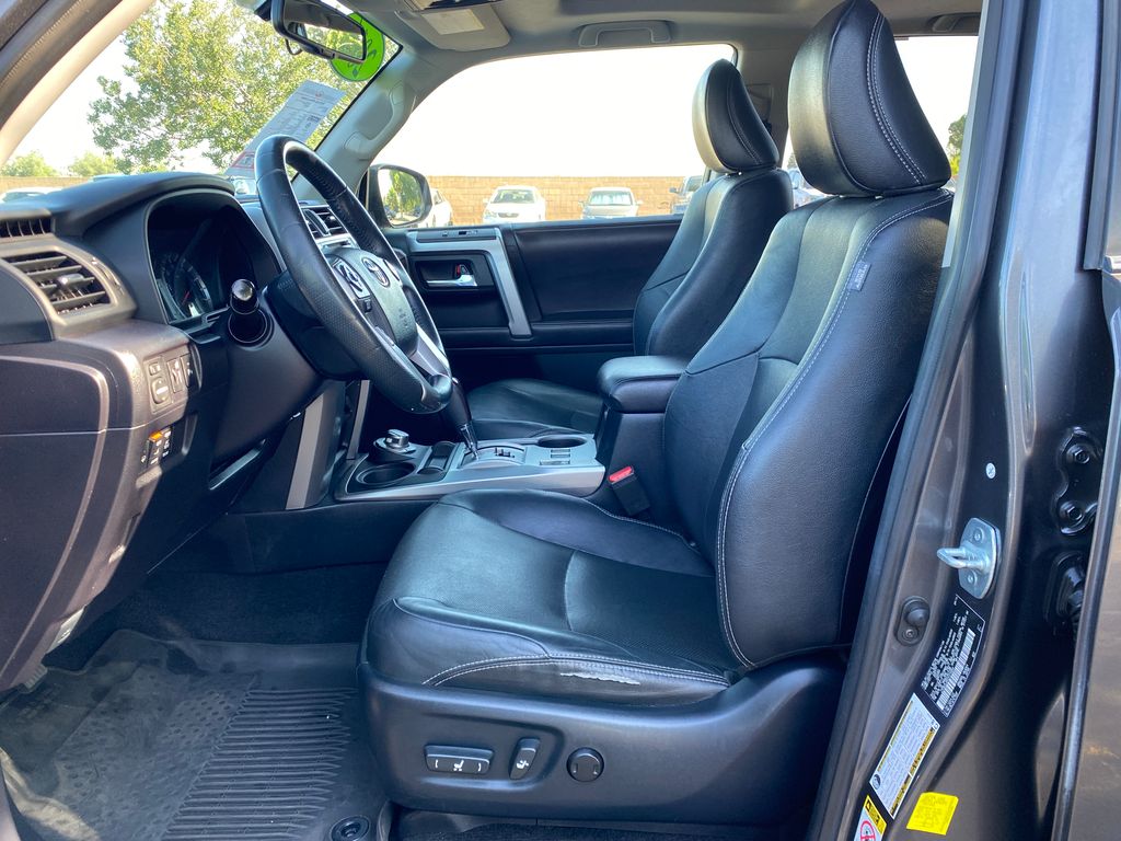 2016 Toyota 4Runner Limited 26