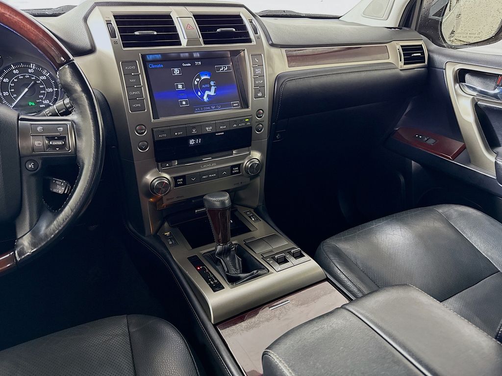 2018 Lexus GX 460 24