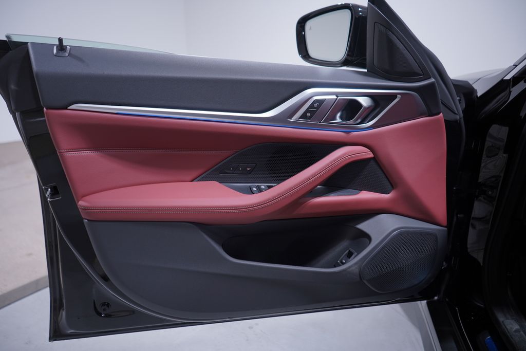 Thumbnail: 2026 BMW i4 - 10