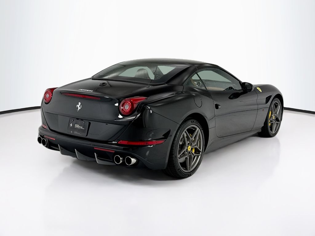 Thumbnail: 2016 Ferrari California - 13