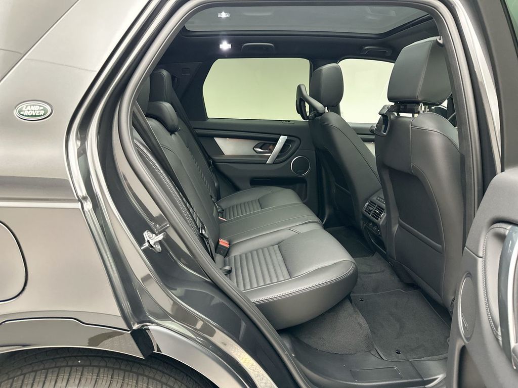 Thumbnail: 2026 Land Rover Discovery Sport - 7