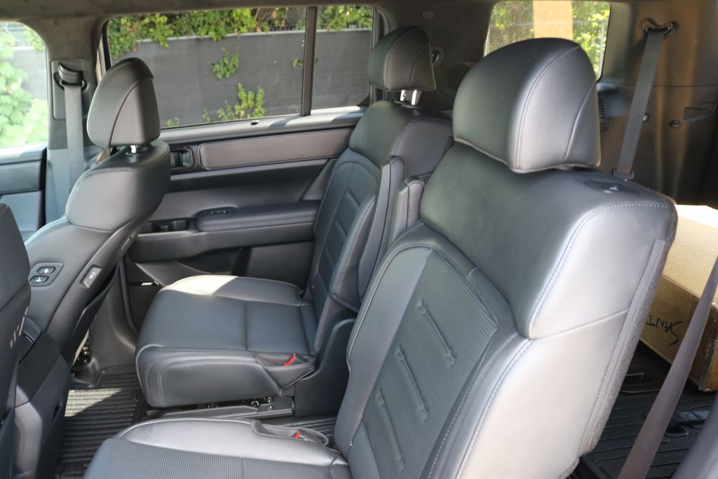 Used 2025 Blue Hyundai Calligraphy image 17