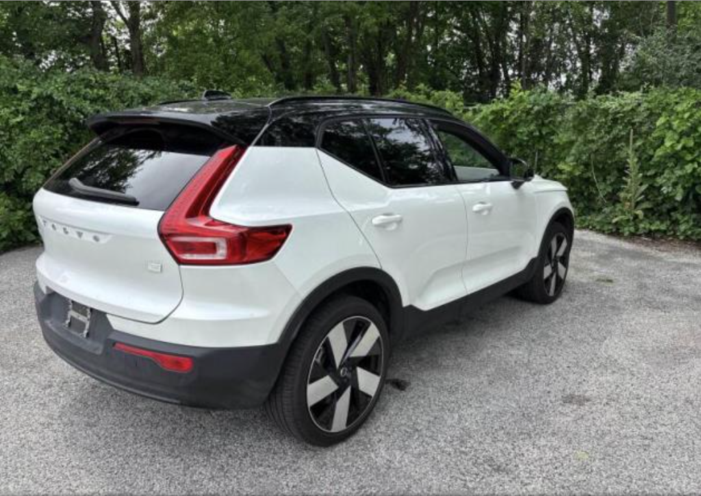 Used 2023 Volvo XC40 Ultimate with VIN YV4ED3UM0P2061871 for sale in Bethesda, MD