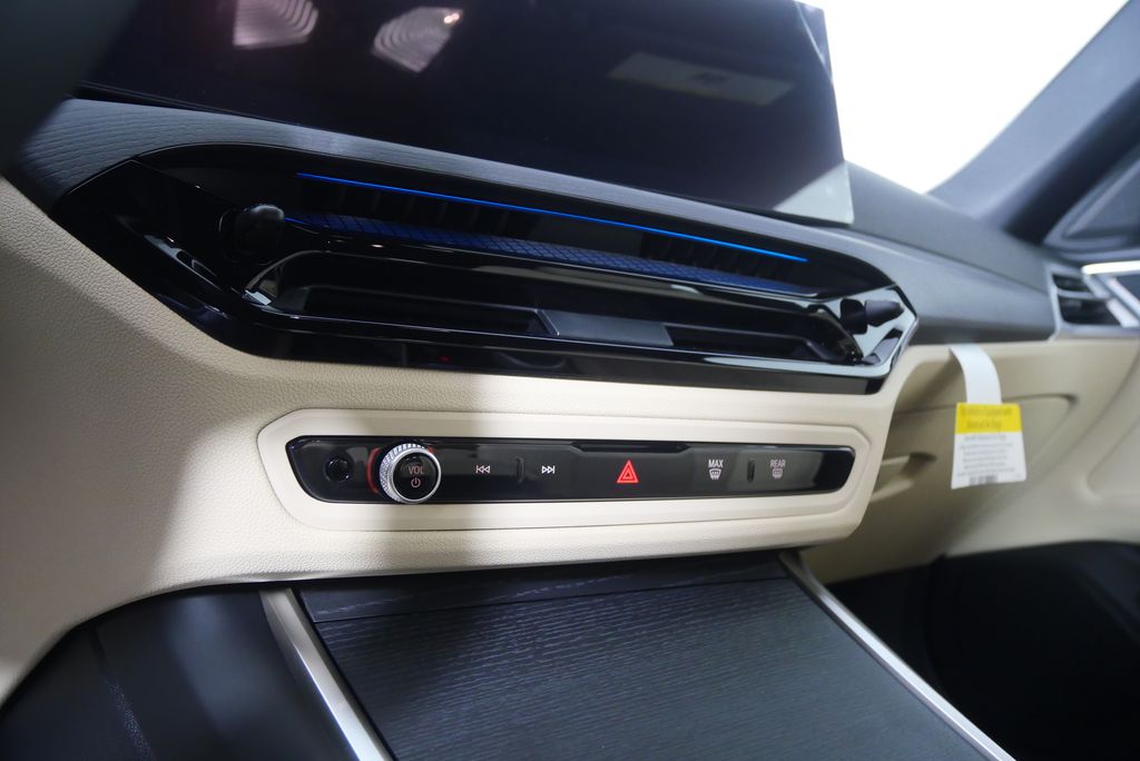 Thumbnail: 2026 BMW i4 - 20