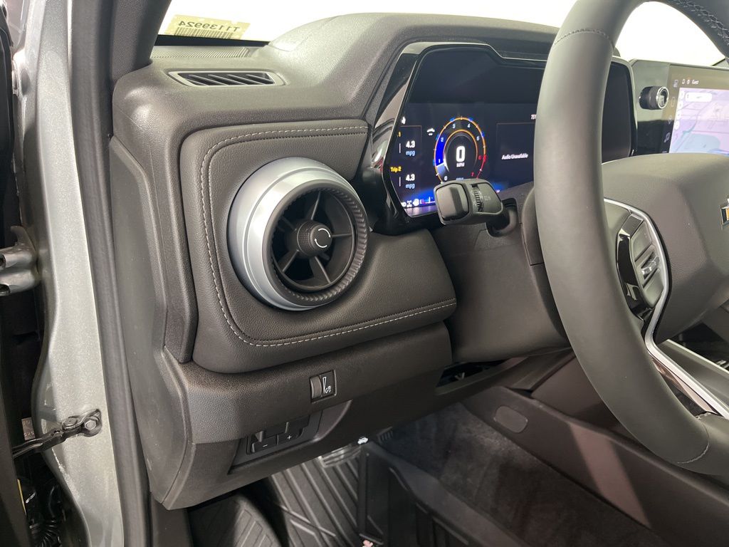 Thumbnail: 2026 Chevrolet Colorado - 24