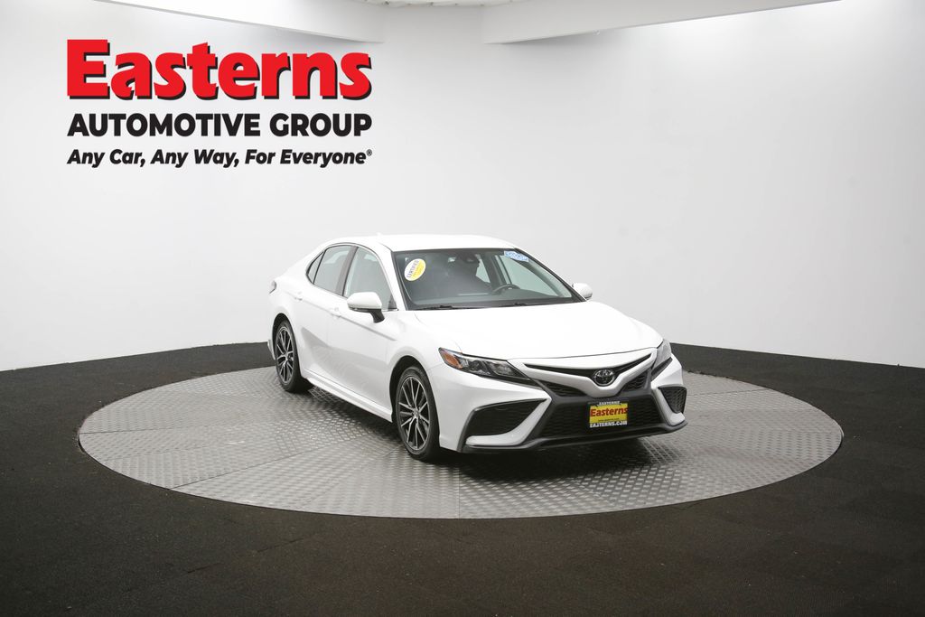 Used 2022 White Toyota SE image 47