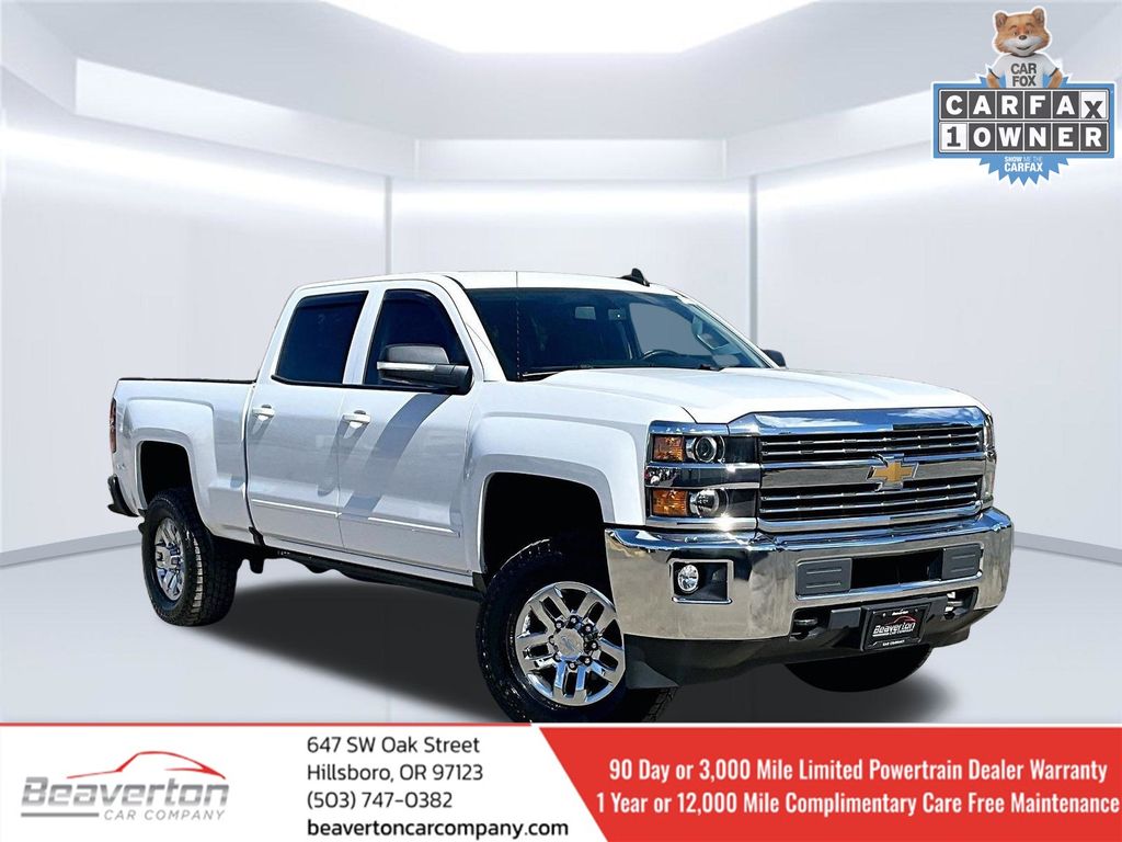 Summit White 2017 Chevrolet Silverado 2500HD Pickup Truck Four-Wheel Drive 6-Speed Automatic Overdrive