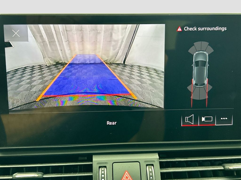 Thumbnail: 2023 Audi Q5 - 14