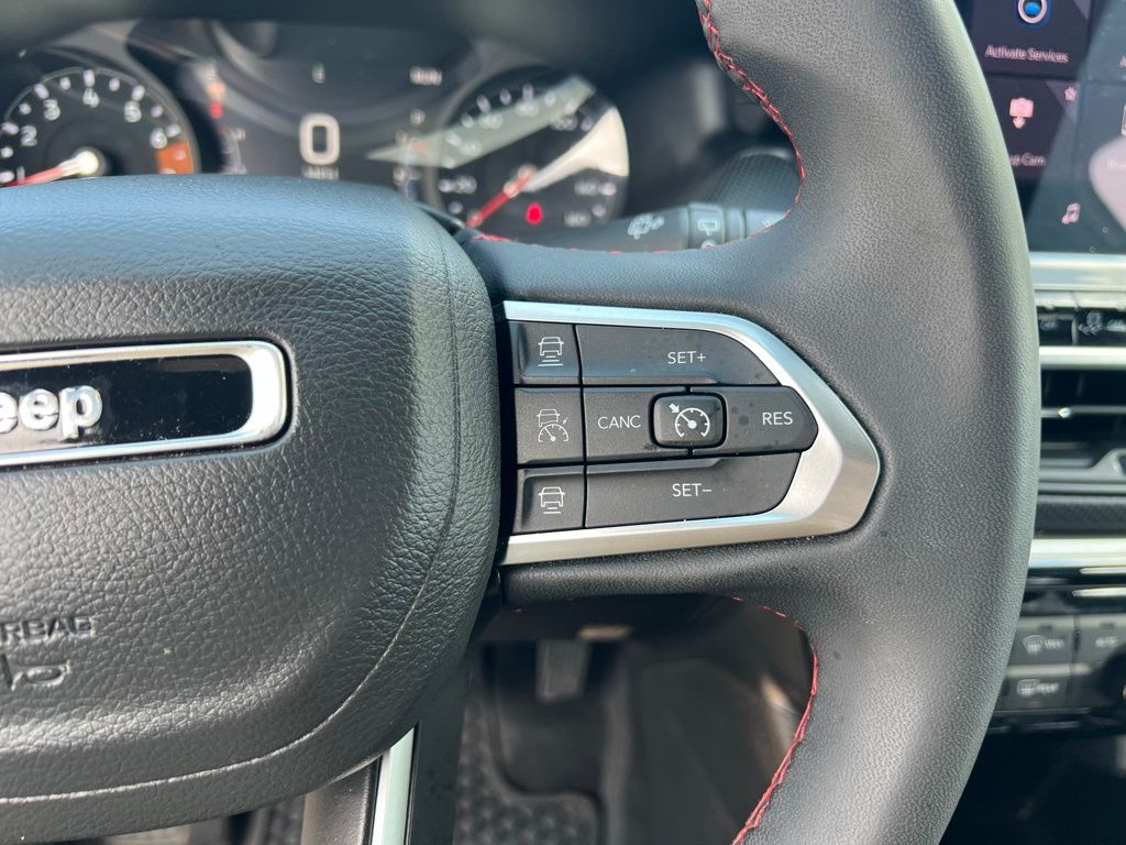 Used 2025 Jeep Compass SUV