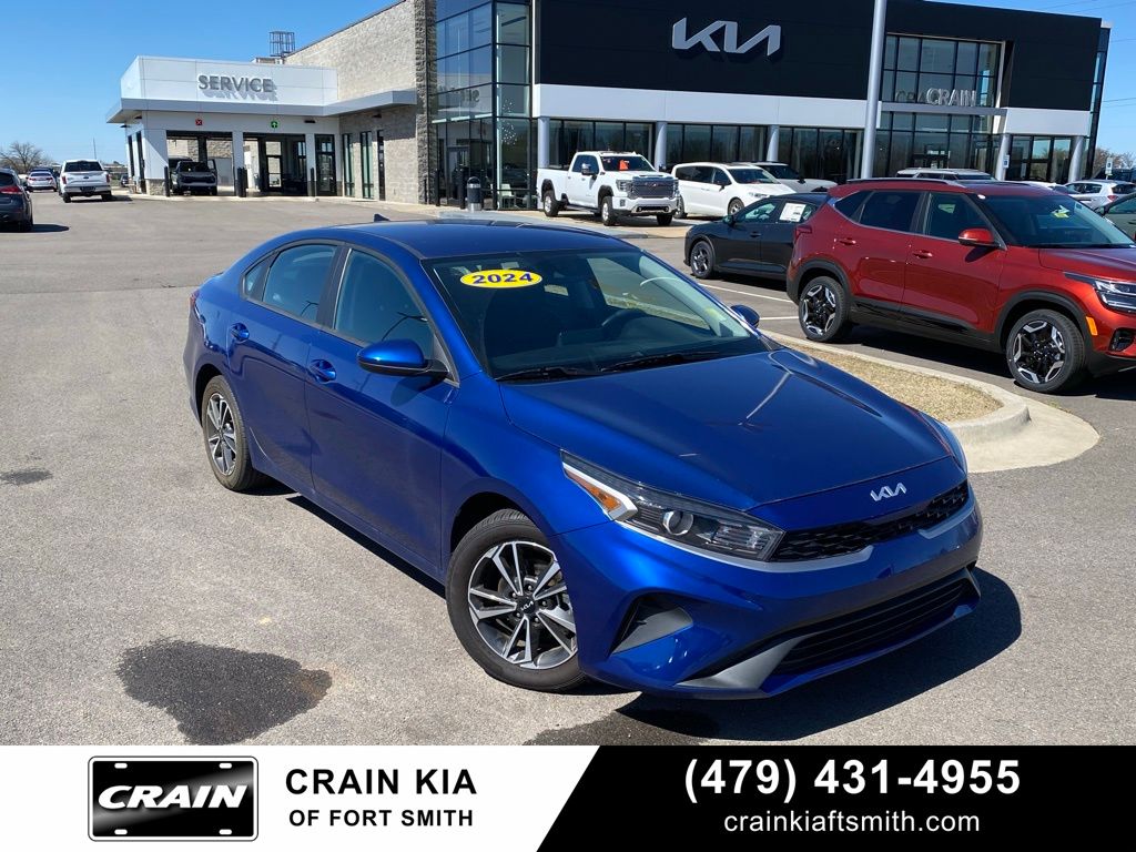 2024 Kia Forte LXS FWD