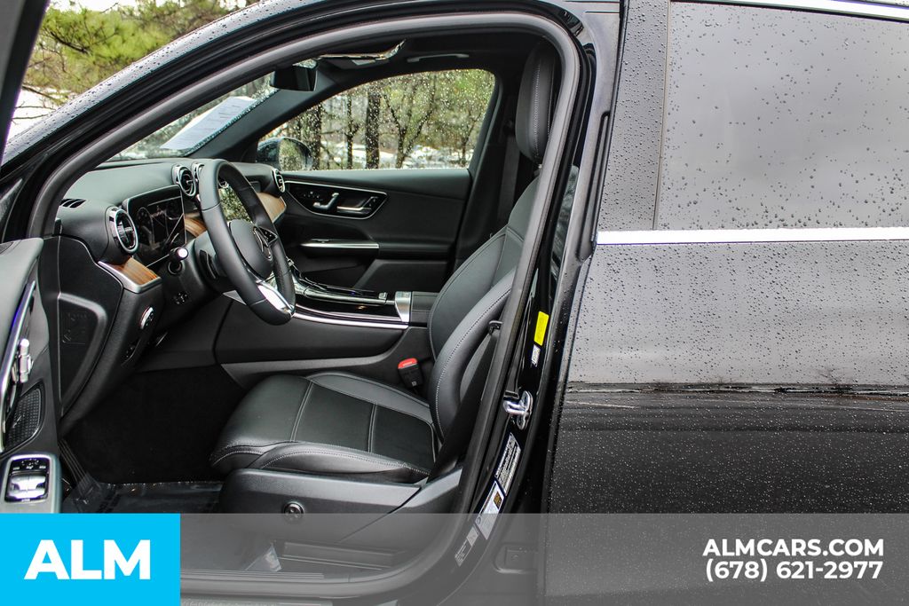 Used 2026 Black Mercedes-Benz GLC 350e image 17