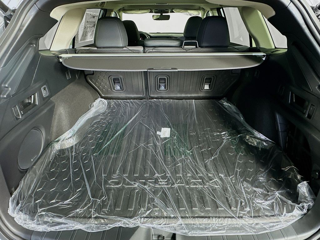 2025 Subaru Outback Onyx Edition - Photo 30