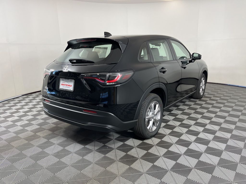 2025 Honda HR-V LX 12