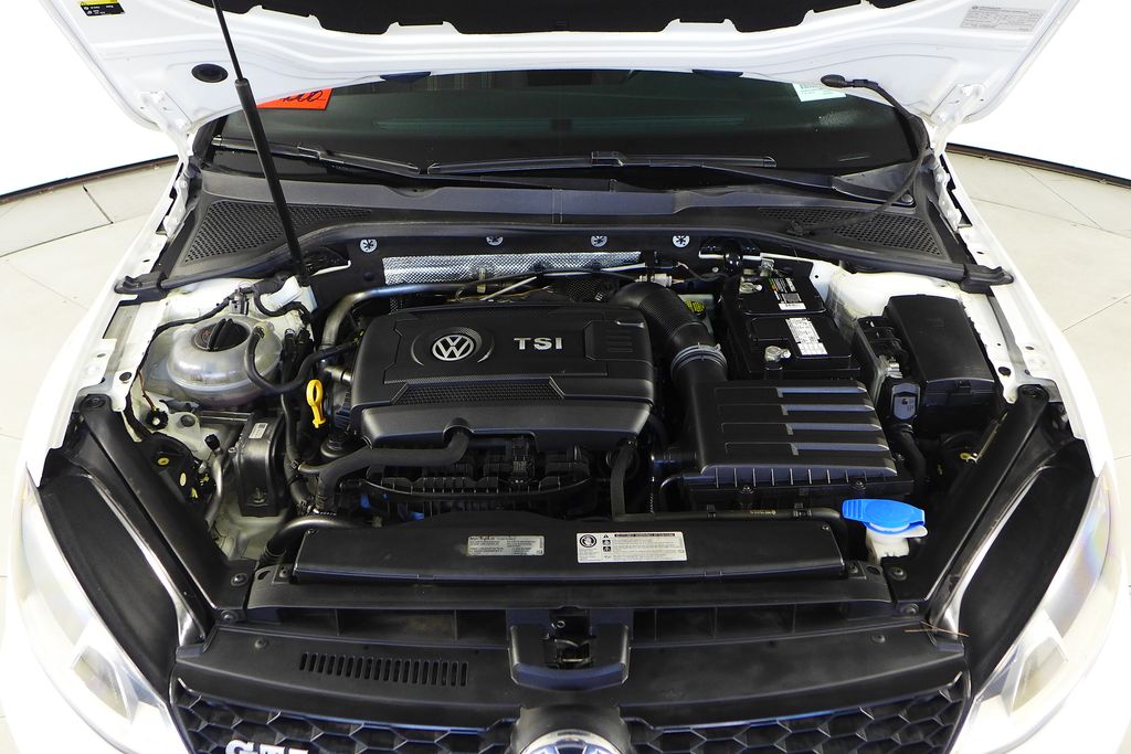 Thumbnail: 2016 Volkswagen Golf - 6