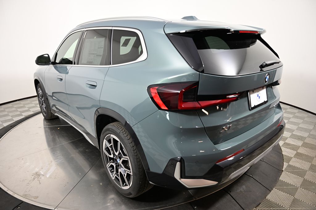 2025 BMW X1 xDrive28i 3