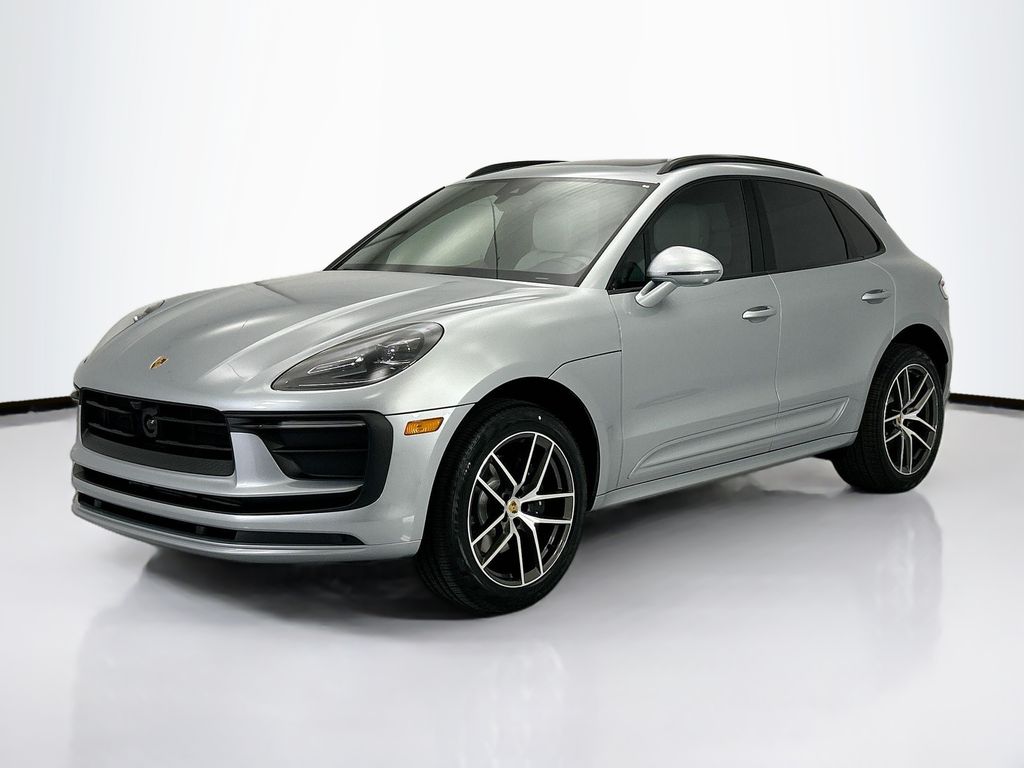 Thumbnail: 2026 Porsche Macan - 1