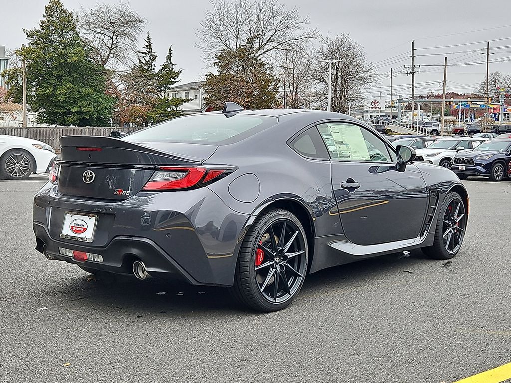 Thumbnail: 2025 Toyota GR86 - 5