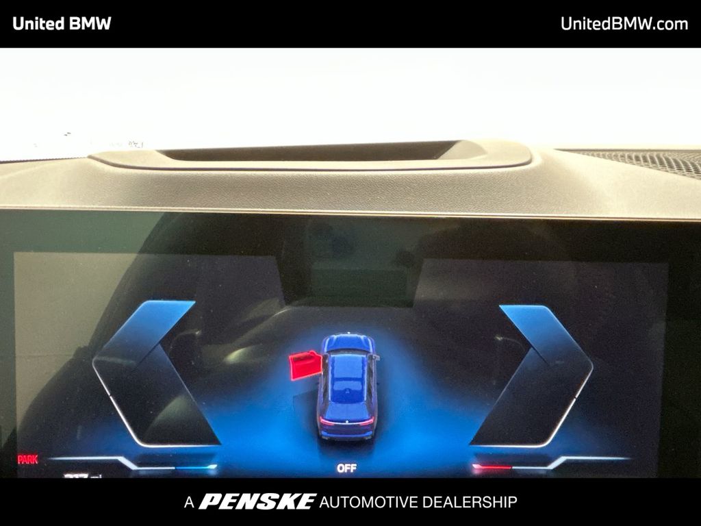 Thumbnail: 2026 BMW X7 - 15