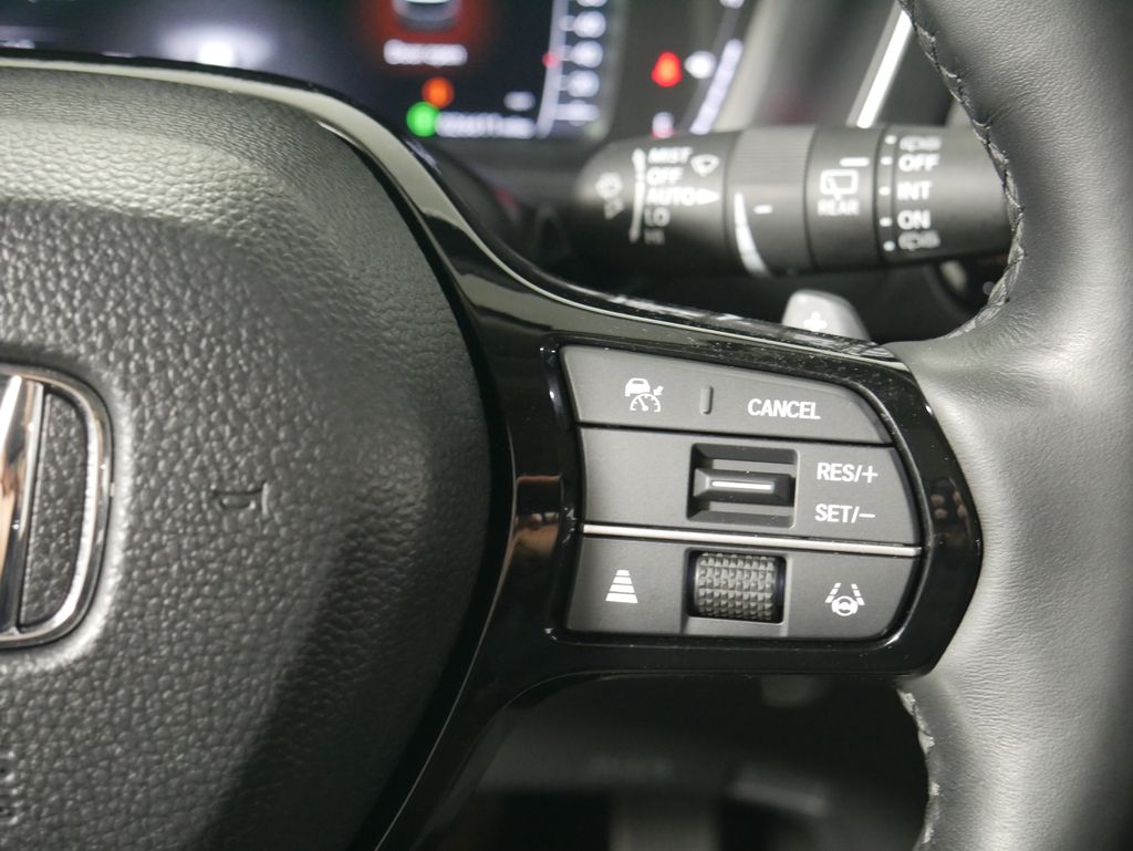 Thumbnail: 2023 Honda Pilot - 18