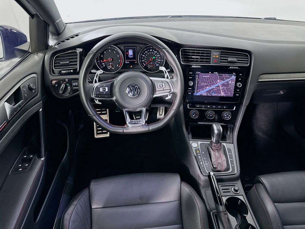 Thumbnail: 2021 Volkswagen Golf - 23