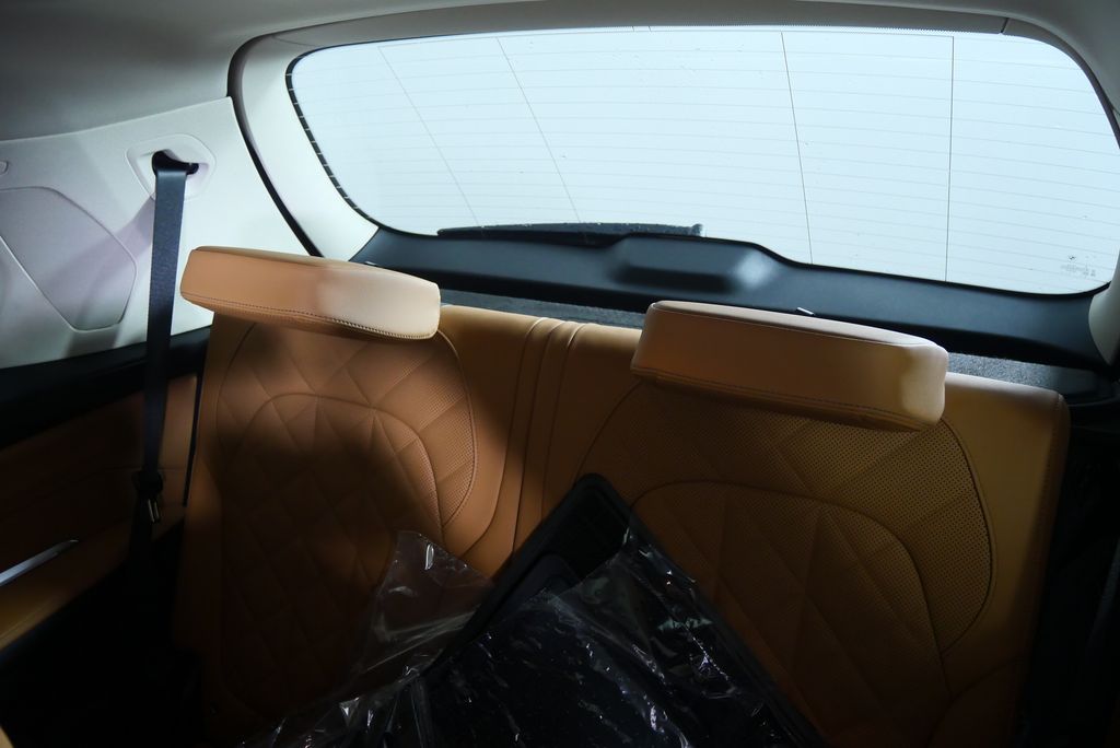 2026 BMW X7 xDrive40i 16